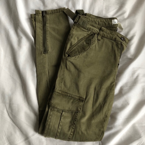 ✨SOLD✨ Cargo Skinny Pants - Picture 2 of 8